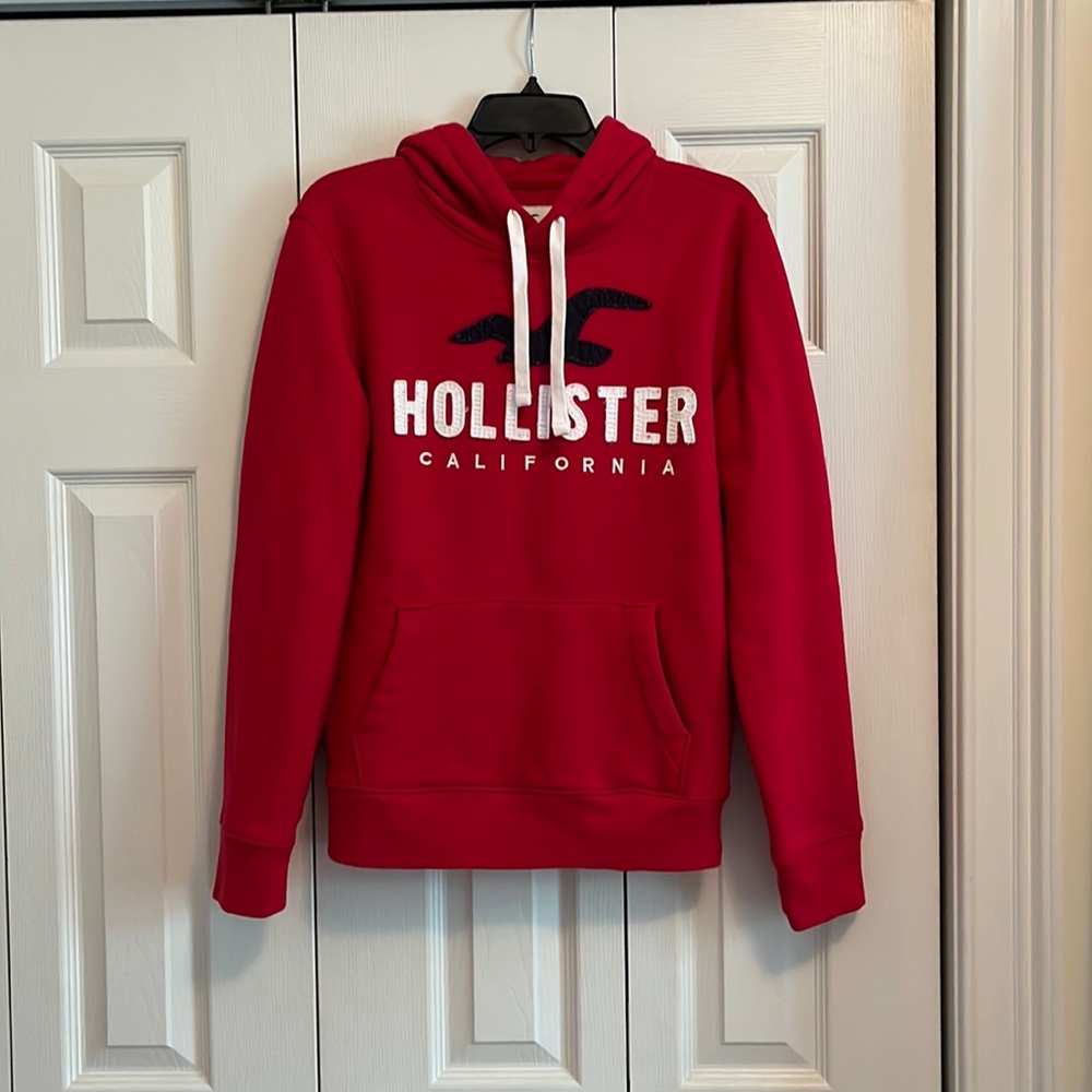 S red Hollister Hoodie
